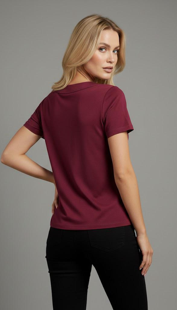 Tshirt Decote V Básica